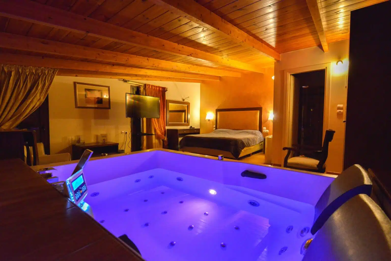 hotel-chris hotel-chris